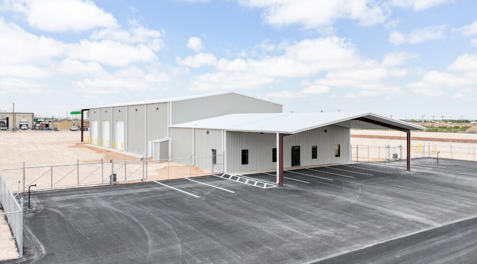 More Photos Of 3001 County 1279 rd, Midland Warehouse For Lease