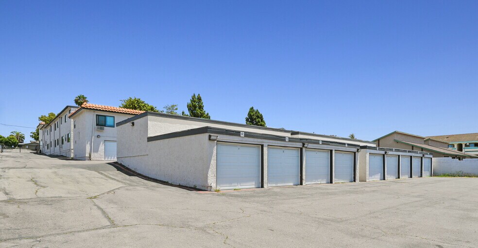 More Photos Of 628 W California Ave, Vista Apartments For Sale