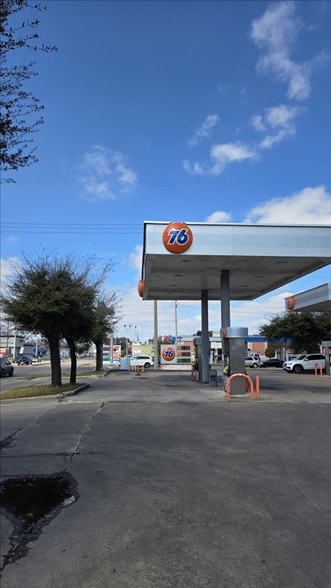 Primary Photo Of 1301 Richey St, Pasadena Service Station For Sale