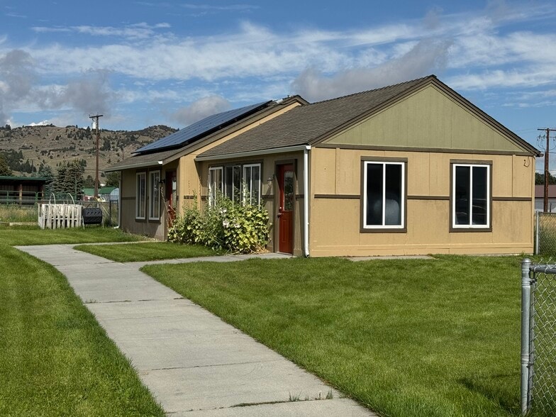 More Photos Of 1800 Sunset Rd, Butte Schools For Lease