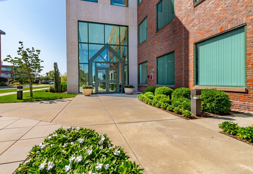 More Photos Of 197 First Ave, Needham Medical For Lease