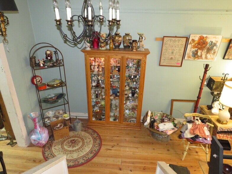 More Photos Of 110-112 W Washington st, Morris General Retail For Sale