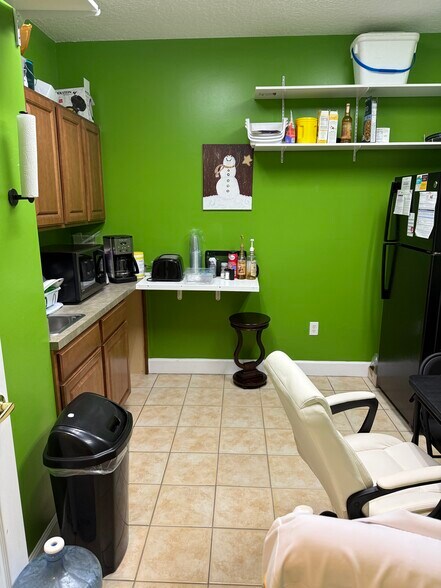 More Photos Of 10175 Fortune Pky, Jacksonville Office For Lease