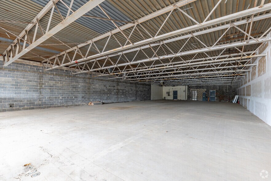 More Photos Of 9-29 Cornwell Dr, Bridgeton Storefront For Sale