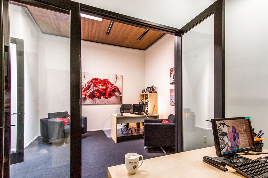 More Photos Of 11705-11707 Pico Blvd, Los Angeles Office For Lease