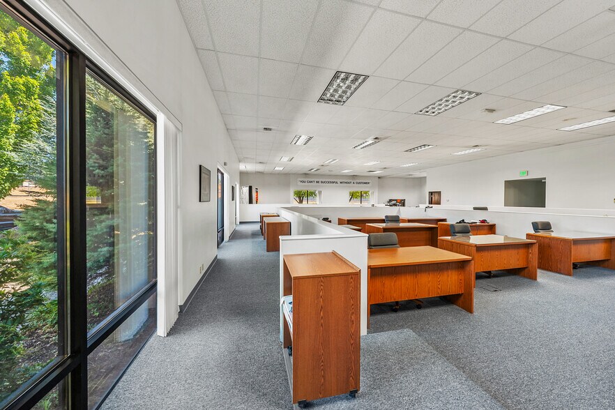 More Photos Of 2090 Commerce Dr, Medford Office For Lease