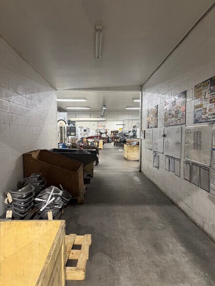 More Photos Of 1826 Baldwin St, Rockledge Warehouse For Sale