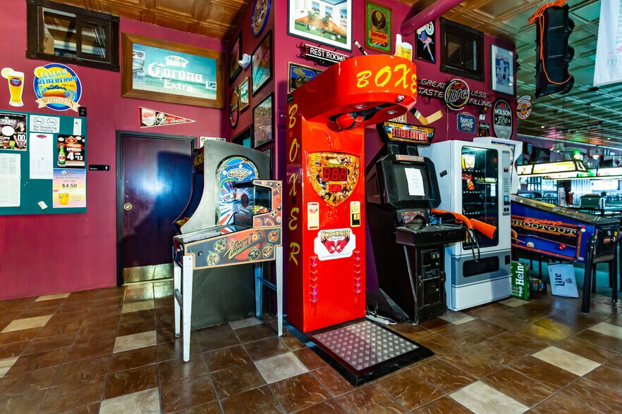 More Photos Of 2020-2026 Smith St, North Providence Freestanding For Sale