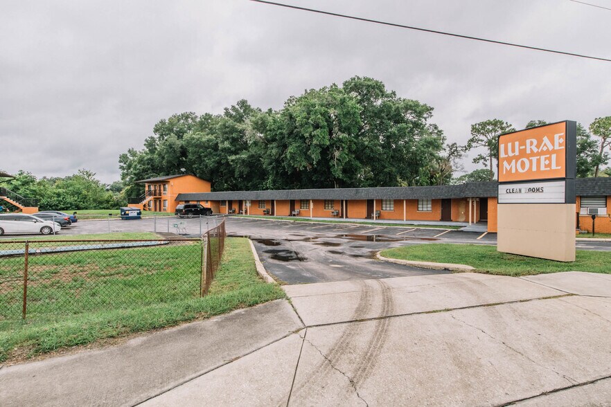 More Photos Of 3400 S US Highway 17/92, Casselberry Hotel For Sale