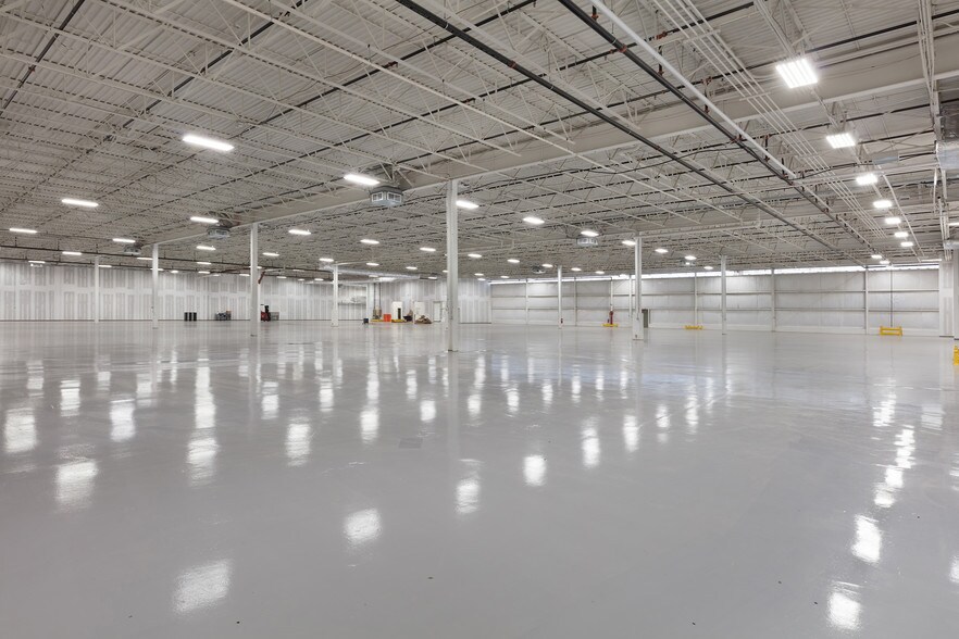 More Photos Of 8301 Retreat Rd, Walkersville Warehouse For Lease