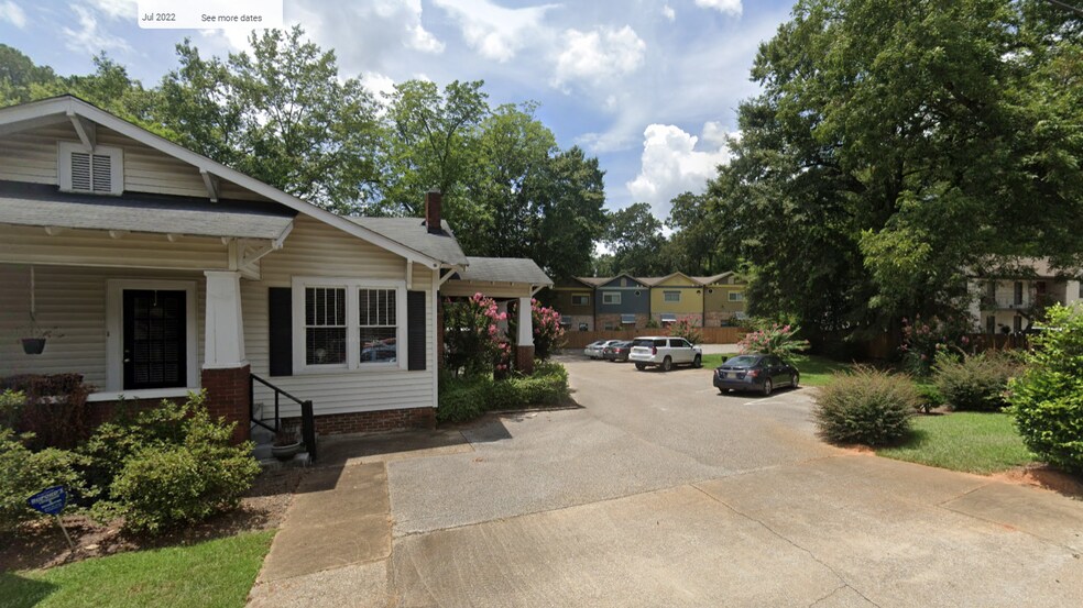 More Photos Of 1302 Main Ave, Northport Office For Lease
