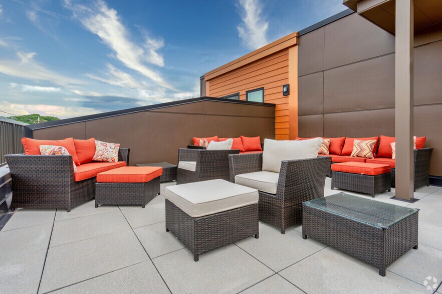 More Photos Of 1935 2nd St SW, Rochester Apartments For Sale