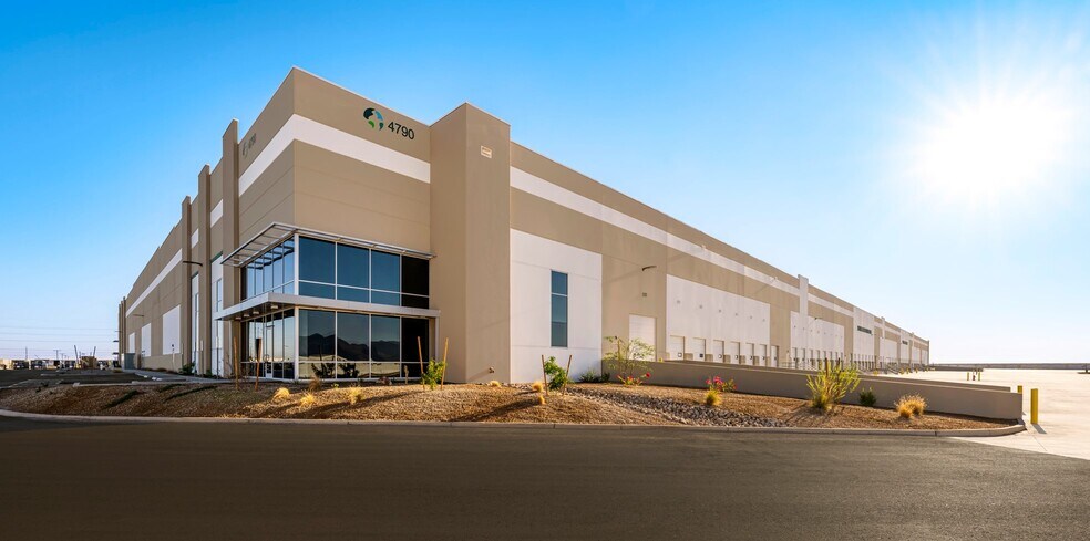 More Photos Of 4660 N Cotton Ln, Goodyear Warehouse For Lease
