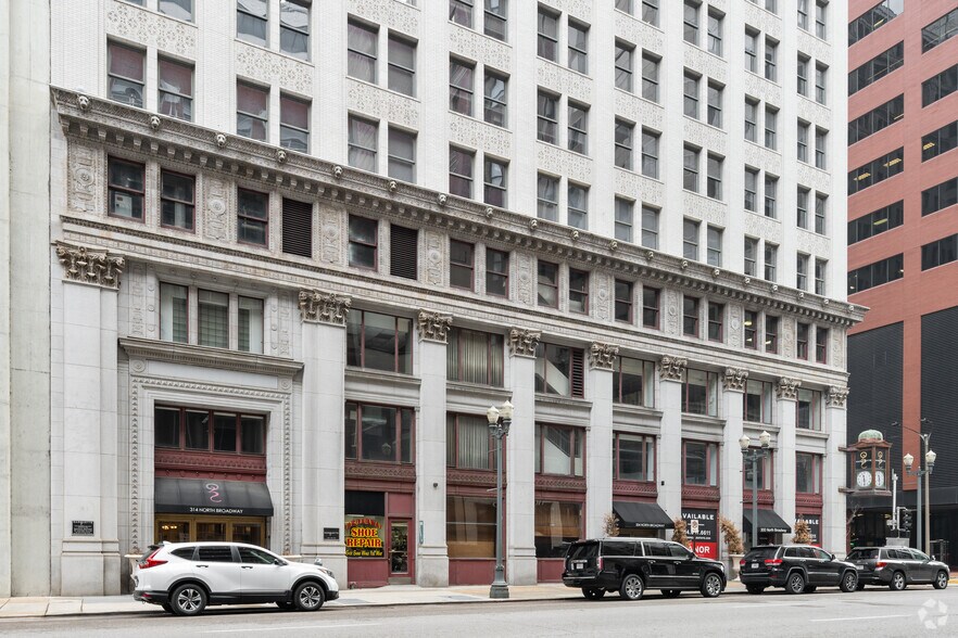 More Photos Of 300 N Broadway, Saint Louis Apartments For Sale