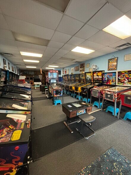 More Photos Of 632 Railroad Sq, Tallahassee General Retail For Lease