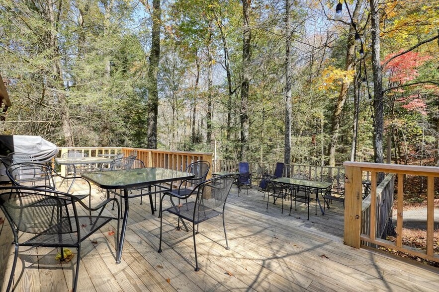 More Photos Of 400 Mulberry Gap Rd, Ellijay Hospitality For Sale