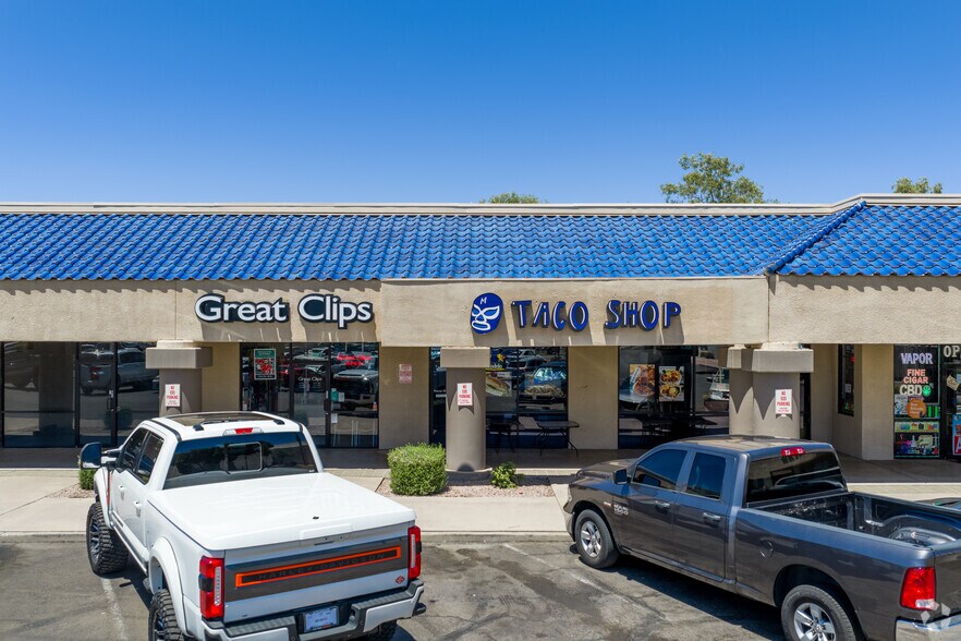 More Photos Of 2650-2702 E University Dr, Mesa Storefront For Lease
