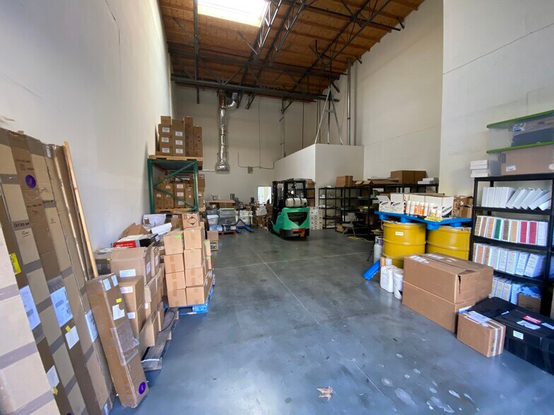 More Photos Of 1568 Lancaster Point Way, San Diego Flex For Sale