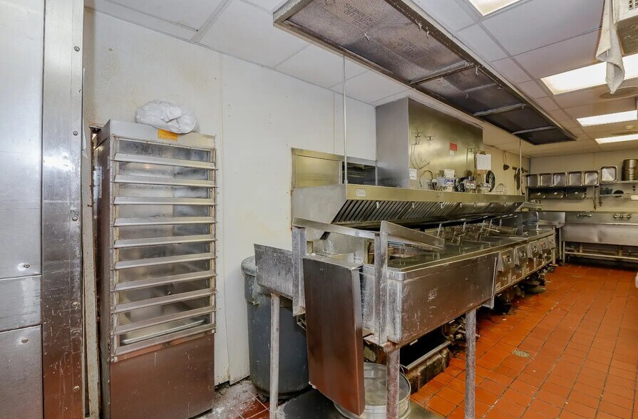 More Photos Of 4201 N Navarro St, Victoria Fast Food For Sale