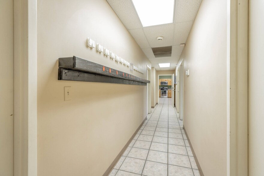 More Photos Of 218 Industrial Park Dr, Soddy Daisy Light Distribution For Sale