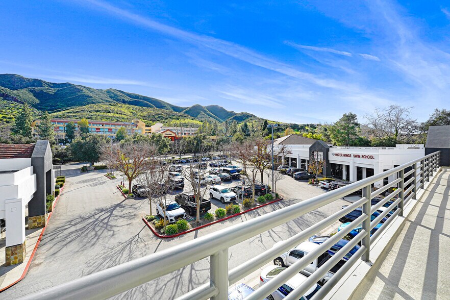 More Photos Of , Agoura Hills General Retail For Sale