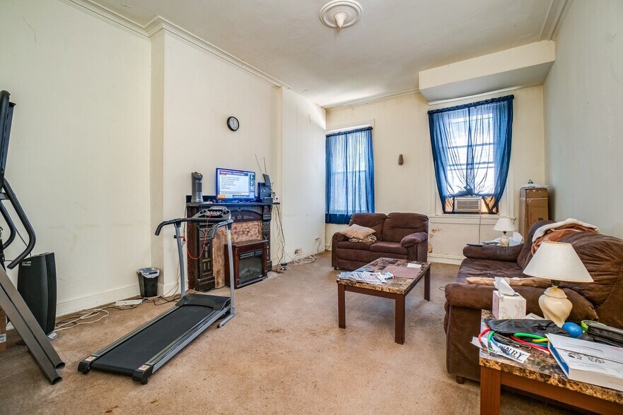 More Photos Of 837 Hollins St, Baltimore Apartments For Sale