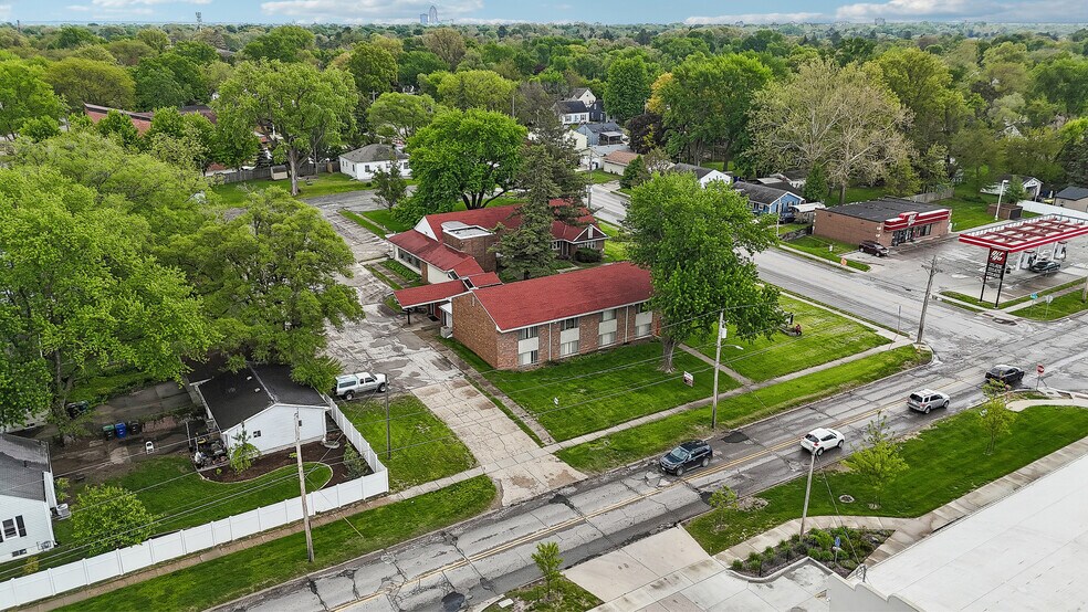 More Photos Of 5723 Franklin Ave, Des Moines Specialty For Sale