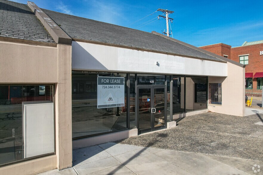 More Photos Of 620 Washington Rd, Pittsburgh Bank For Lease