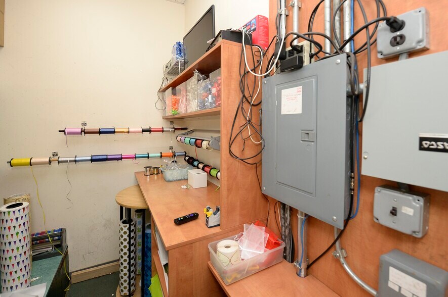 More Photos Of 66 E Ridgewood Ave, Ridgewood General Retail For Lease