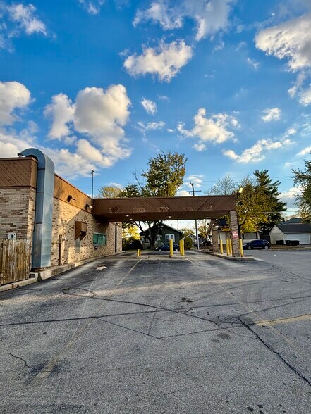 More Photos Of 1103-1225 W State Blvd, Fort Wayne Storefront For Lease