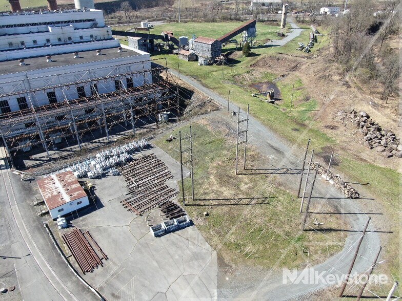 More Photos Of 296 Poplar Neck Rd, Birdsboro Industrial For Sale