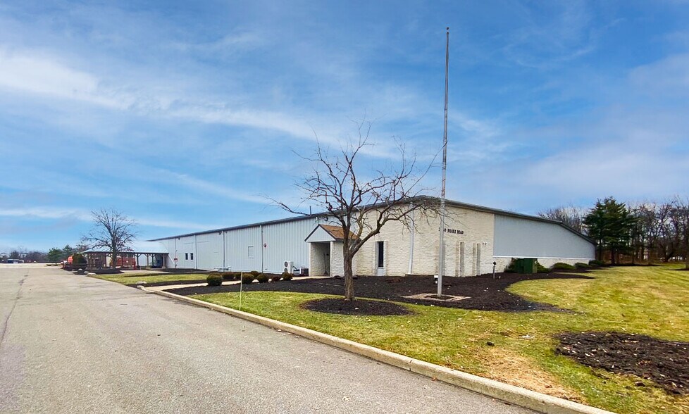 More Photos Of 21160 Drake Rd, Strongsville Warehouse For Lease