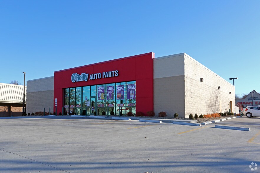 More Photos Of 11-45 5th St SE, Barberton Unknown For Lease