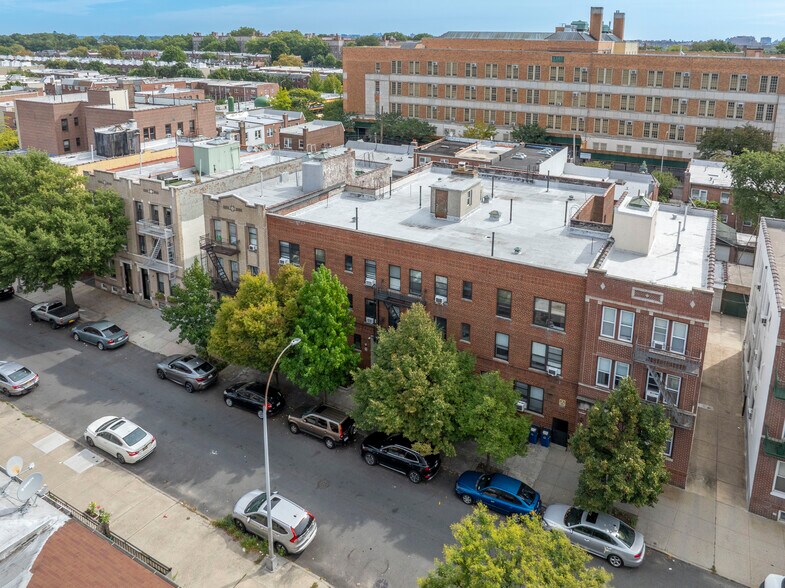 More Photos Of 31-23 47th St, Astoria Apartments For Sale