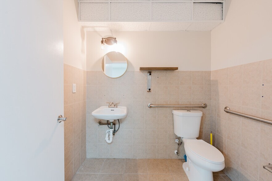 More Photos Of 101-161 NE 2nd Ave, Deerfield Beach Unknown For Lease