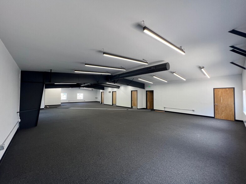 More Photos Of 1978-1980 S Acoma St, Denver Light Manufacturing For Lease