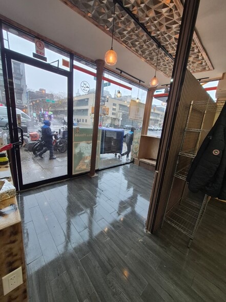 More Photos Of 180 First Ave, New York Apartments For Lease