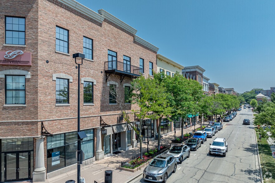 More Photos Of 55 S Main St, Naperville Office For Lease