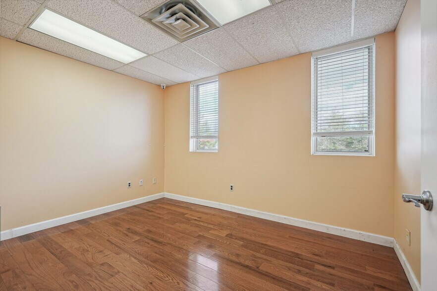 More Photos Of 200 South St, New Providence Medical For Sale
