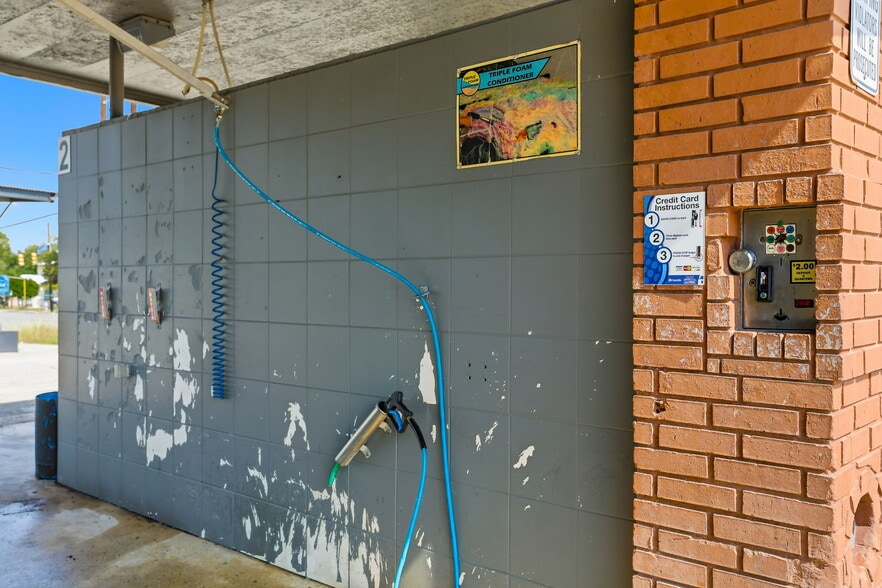 More Photos Of 2703 Vance Jackson Rd, San Antonio Carwash For Sale