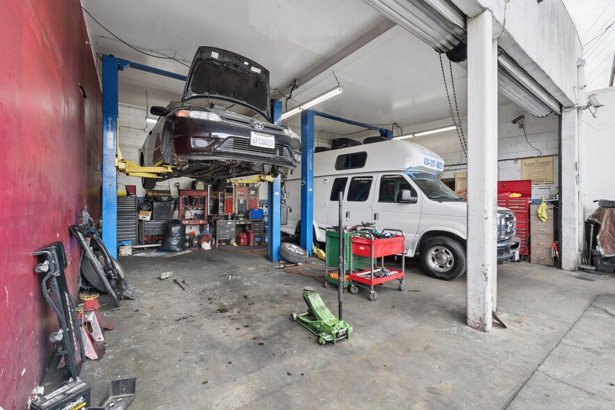 More Photos Of 5363 Venice Blvd, Los Angeles Auto Repair For Sale