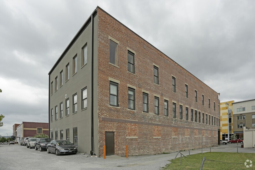 More Photos Of 25 E Main St, Chattanooga Office Residential For Sale