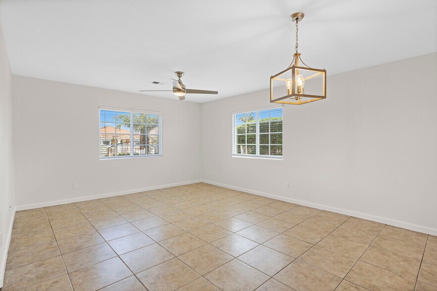 More Photos Of 1749 Dahlia Ave, San Diego Apartments For Sale