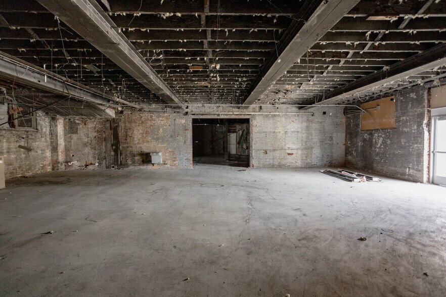 More Photos Of 3745 Cass Ave, Detroit Freestanding For Sale