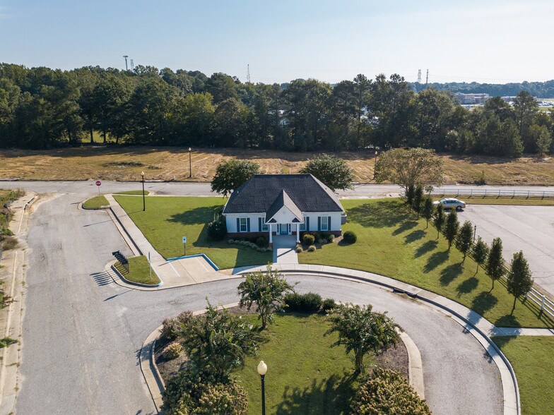 More Photos Of 7626 Sandler Dr, North Chesterfield Multifamily For Sale