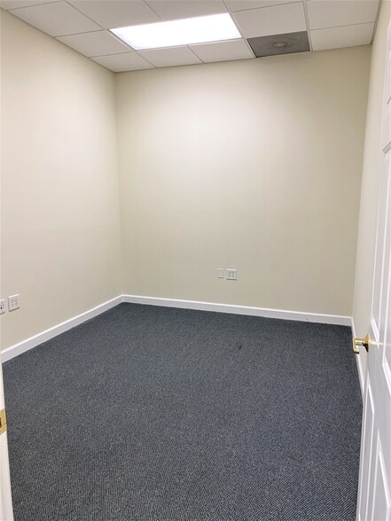 More Photos Of 2000 Bearcat Way, Morrisville Research And Development For Lease