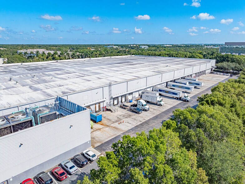 More Photos Of 2965 West Corporate Lakes Blvd, Weston Manufacturing For Lease