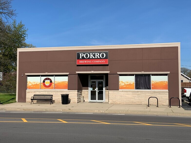 Primary Photo Of 311 N Broad St, Griffith Restaurant For Sale