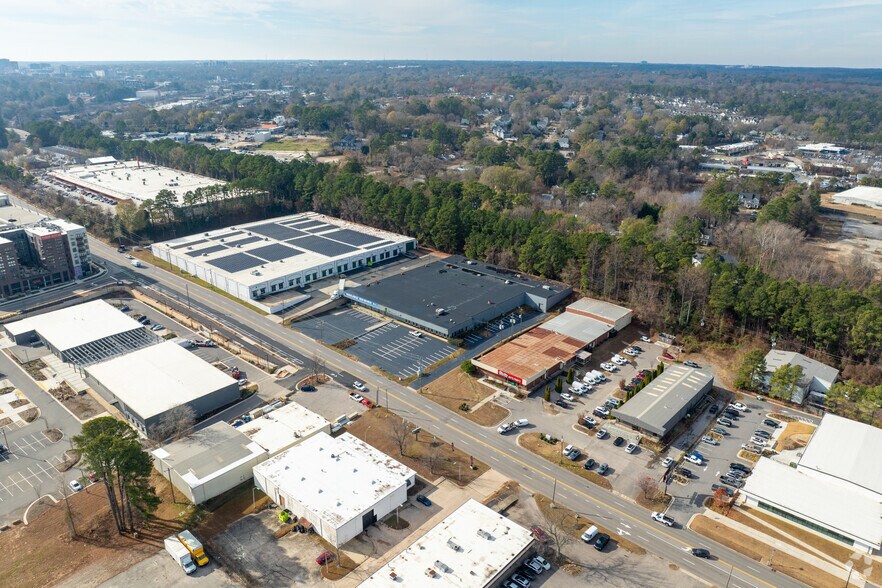 More Photos Of 2319 Atlantic Ave, Raleigh Manufacturing For Lease