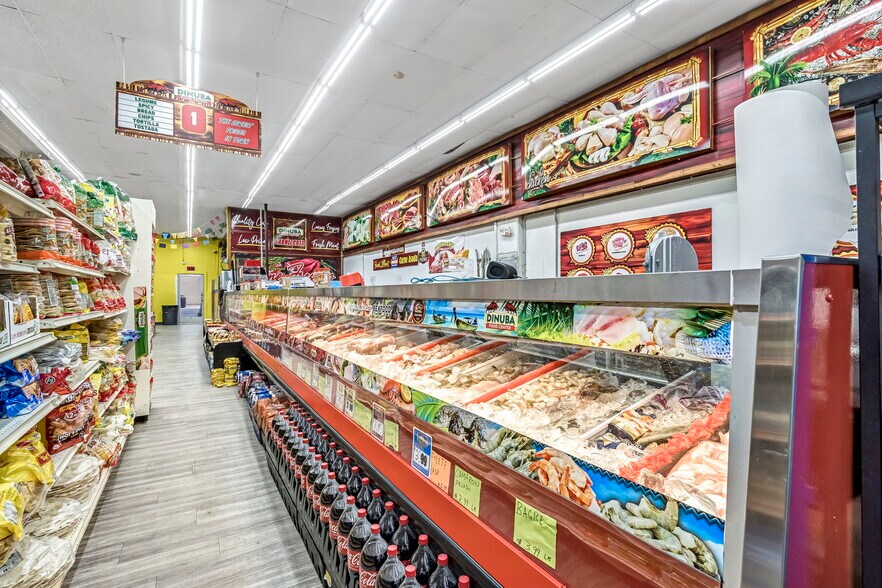 More Photos Of 217 S L St, Dinuba Freestanding For Sale